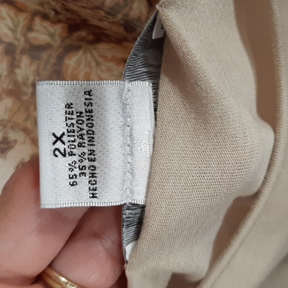 Liz Claiborne Sheer Button Down Attached Tank - Picture 15 of 15